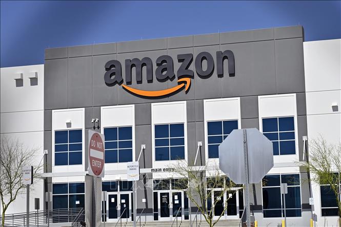 Microsoft đàm phán thỏa thuận hơn 1 tỷ USD với Amazon - Ảnh 1.