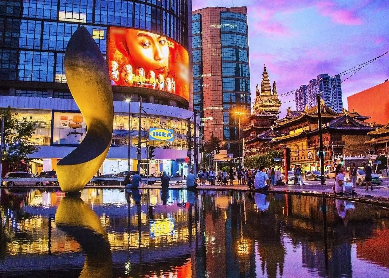 Các trung tâm thương mại ở Trung Quốc có những thứ như phim viễn tưởng - Ảnh 2.