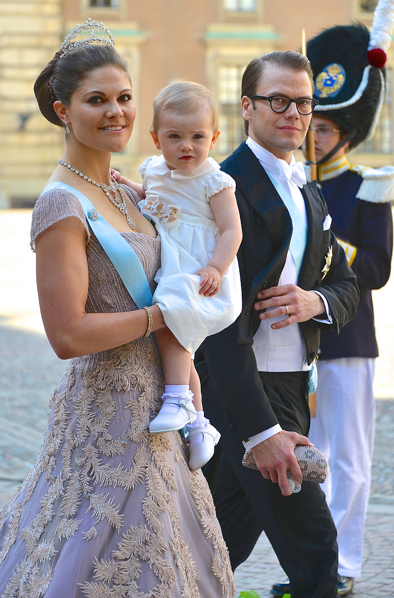 Em bé hoàng gia đình đám không kém gì Công chúa Charlotte, chỉ sau vài năm đã trở thành mỹ nhân thực thụ   - Ảnh 3.