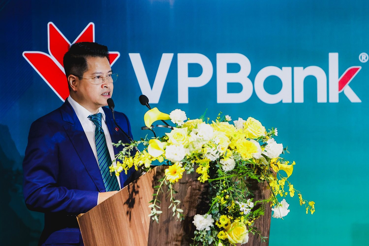 VPBank hoàn tất phát hành cổ phiếu riêng lẻ cho nhà đầu tư Nhật Bản SMBC - Ảnh 2.
