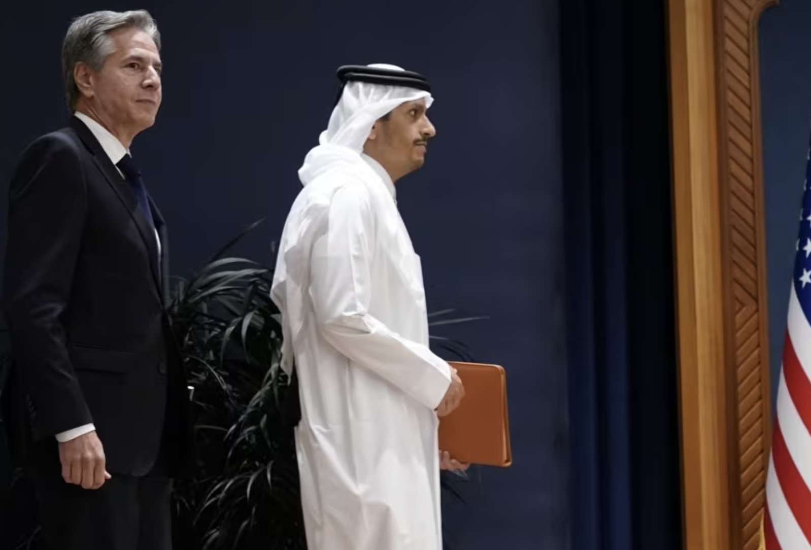 Vén màn vai trò trung gian 'kỳ lạ' của Qatar với Hamas - Ảnh 1. Vén màn vai trò trung gian 'kỳ lạ' của Qatar với Hamas - Ảnh 1.