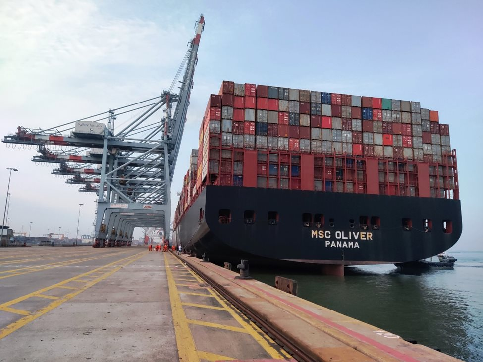 Chân dung Tập đoàn vận tải biển lớn nhất thế giới muốn làm dự án cảng 6 tỷ USD tại cù lao Con Chó ở Cần Giờ - Ảnh 5.