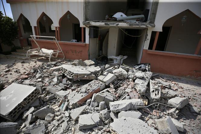 Israel tấn công Gaza, Syria và Bờ Tây: Cuộc chiến với Hamas có thể ‘bắt lửa’ sang mặt trận khác - Ảnh 1. Israel tấn công Gaza, Syria và Bờ Tây: Cuộc chiến với Hamas có thể ‘bắt lửa’ sang mặt trận khác - Ảnh 1.