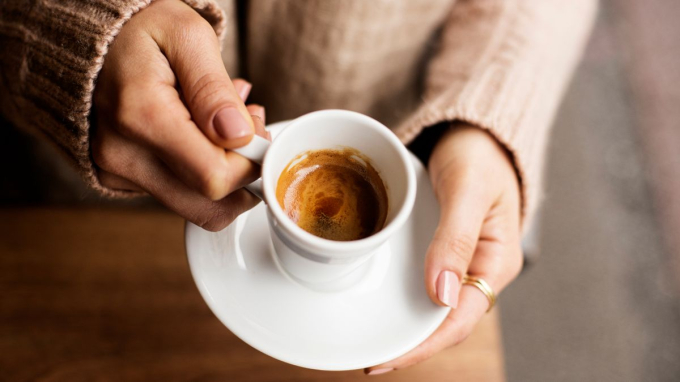 Phát hiện số tách cà phê uống mỗi ngày có thể tăng 22% nguy cơ mắc bệnh tim và nhóm đối tượng cần lưu ý - Ảnh 3.