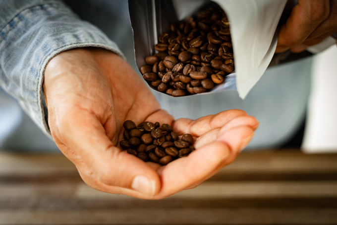 Phát hiện số tách cà phê uống mỗi ngày có thể tăng 22% nguy cơ mắc bệnh tim và nhóm đối tượng cần lưu ý - Ảnh 2.