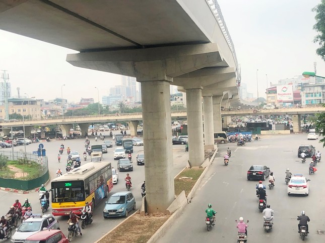 Các ga ngầm metro Nhổn - ga Hà Nội đang thi công ra sao? - Ảnh 2.