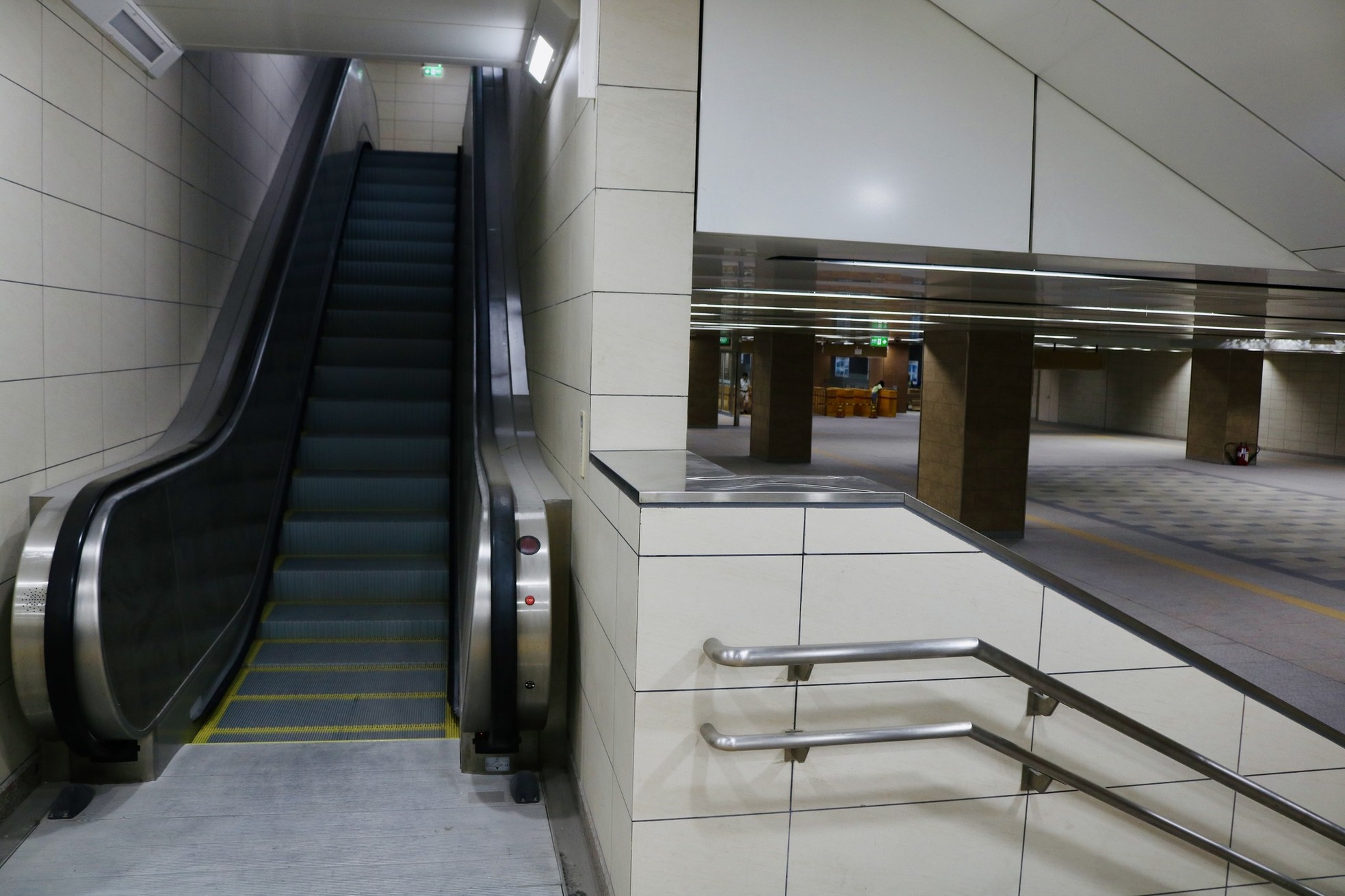 Hình ảnh ga ngầm tuyến metro Bến Thành-Suối Tiên hoàn thiện sau gần 10 năm thi công - Ảnh 9.