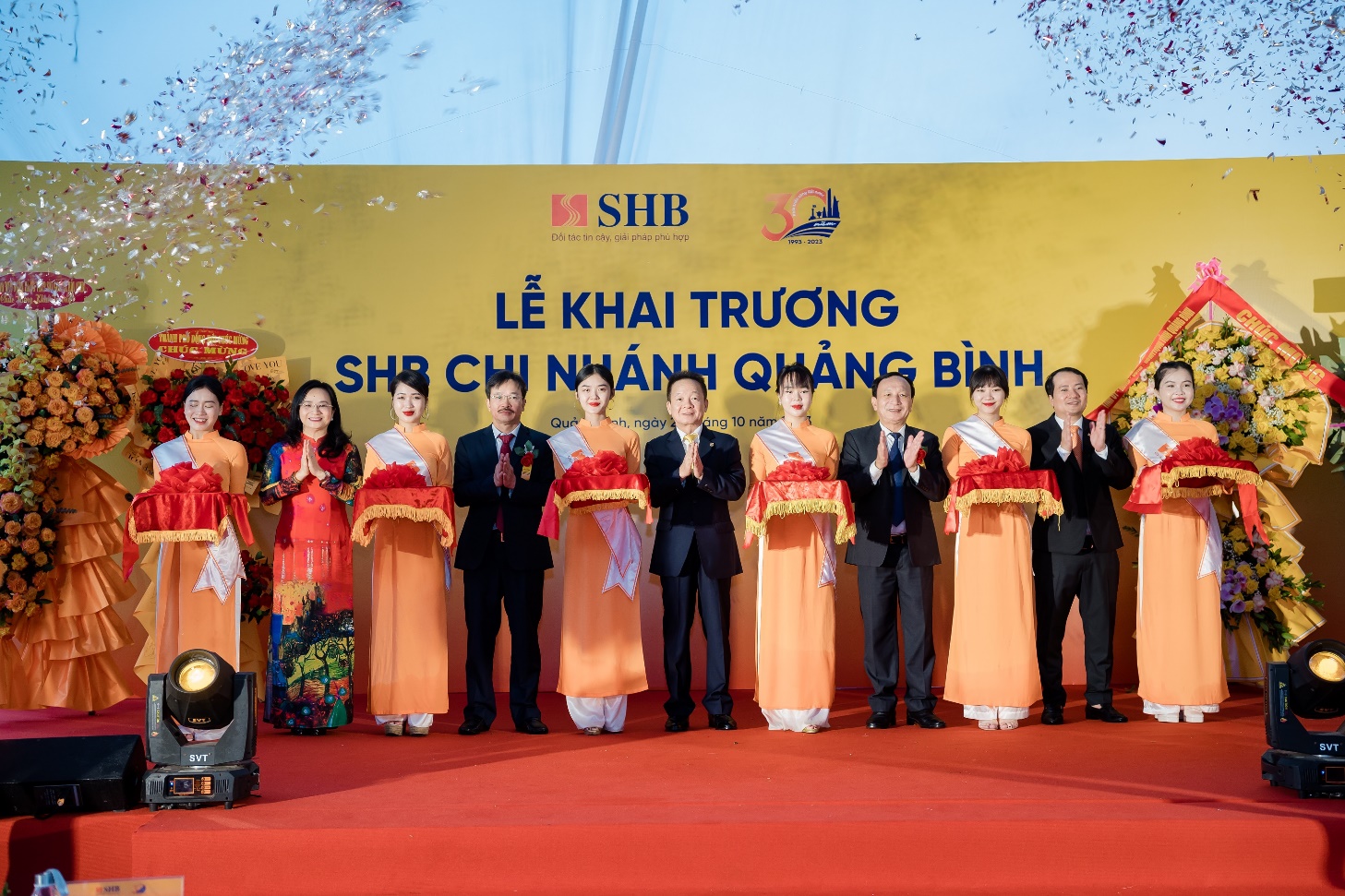Tăng cường phát triển mạng lưới, SHB khai trương chi nhánh tại Quảng Bình - Ảnh 1.
