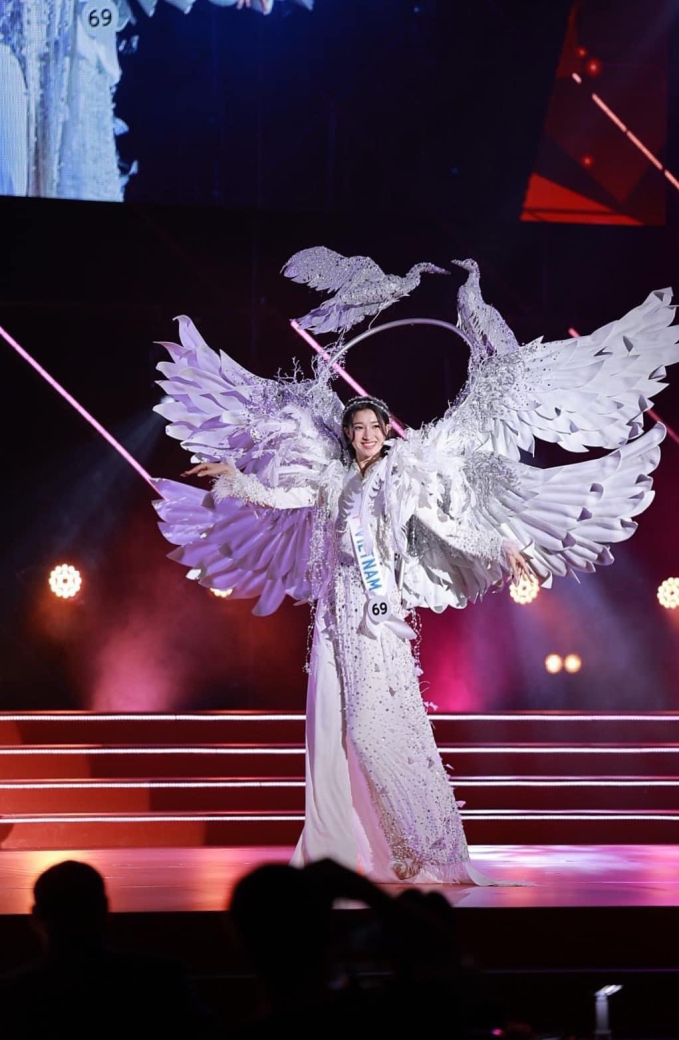 Chung kết Miss International: Phương Nhi chính thức lọt Top 15, nhan sắc ngọt ngào nổi bật - Ảnh 3.