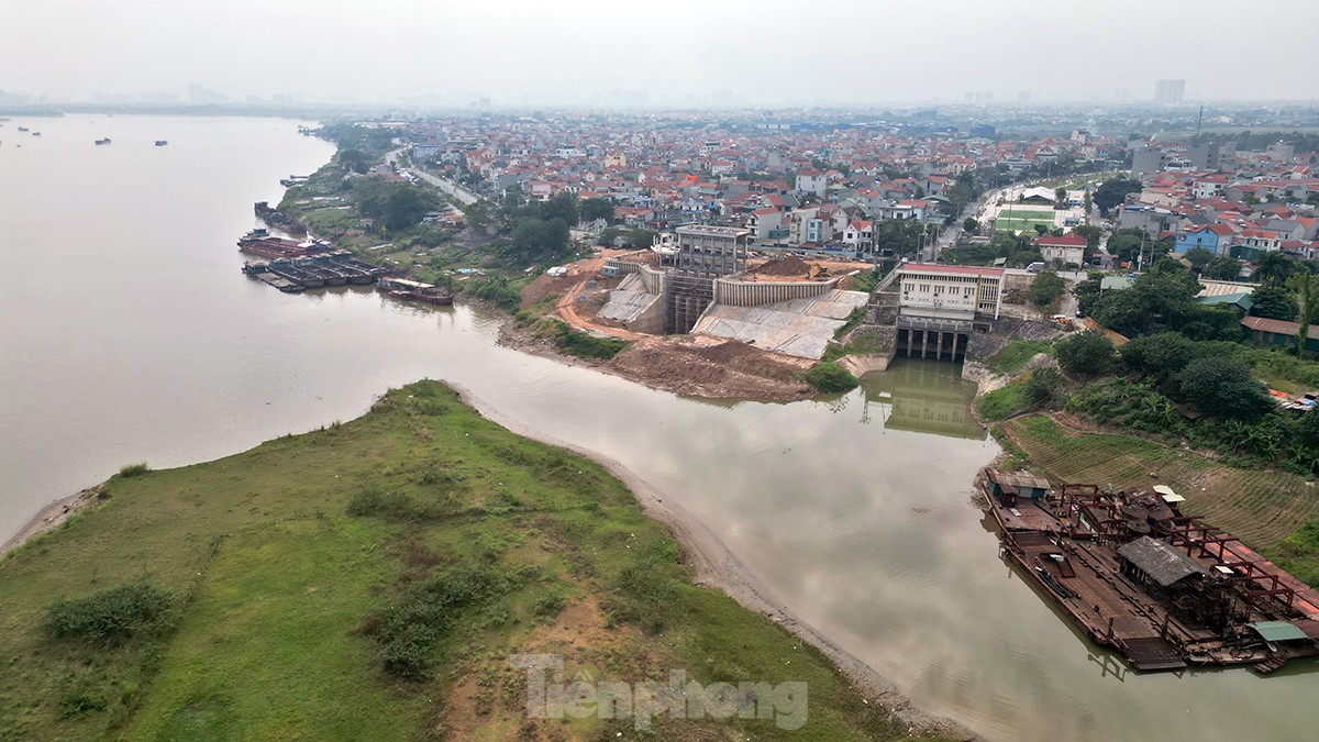 Nhà máy nước sông Hồng có kịp vận hành vào quý I/2024? - Ảnh 3.