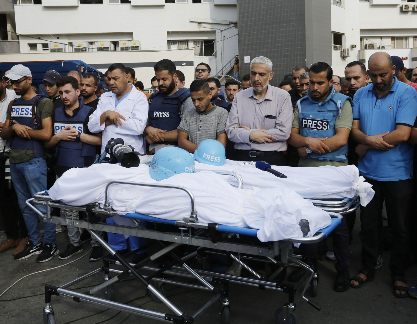 Số nhà báo thiệt mạng trong cuộc chiến ở Gaza cao nhất trong hơn 3 thập kỷ - Ảnh 1.