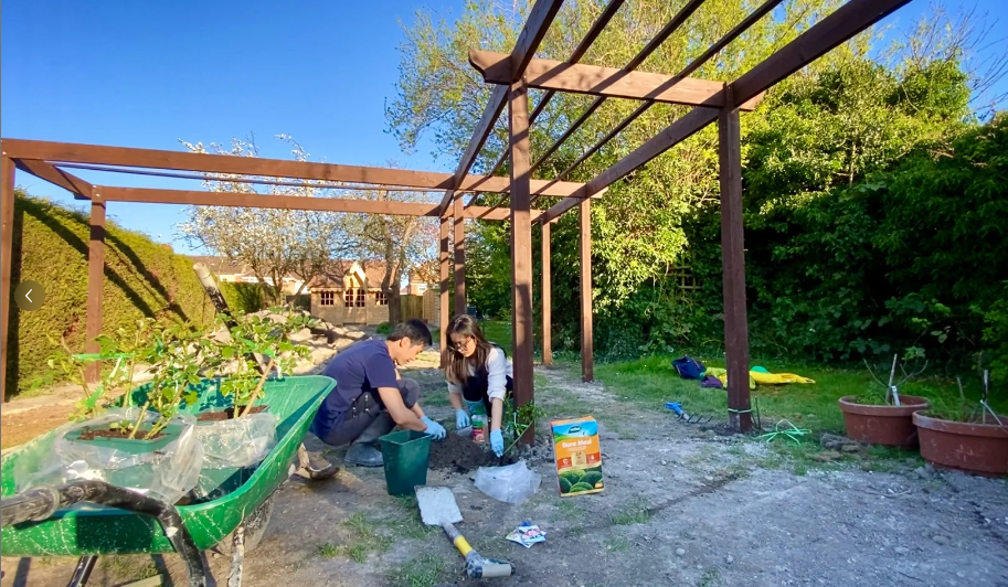 Vợ chồng trẻ cải tạo sân sau thành công viên mini: Trên đời chỉ cần một khu vườn thế này là đủ! - Ảnh 7.