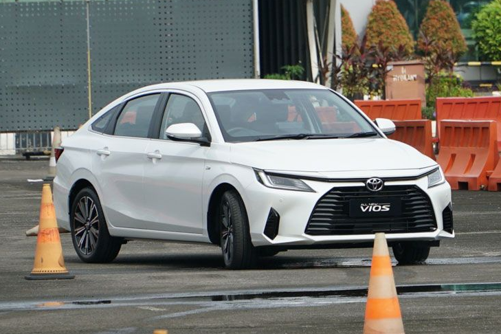 Hình ảnh này cho thấy Toyota Vios đời mới dễ bán tại Việt Nam, có thể thêm bản hybrid cạnh tranh City - Ảnh 6.