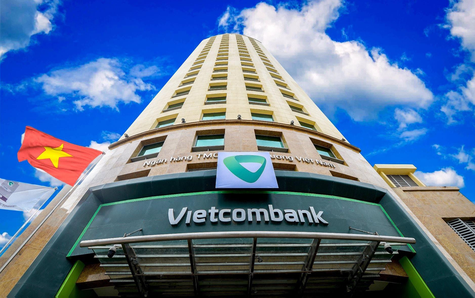 Vietcombank tuyển hàng loạt nhân sự tại trụ sở chính, hạn nộp hồ sơ sau Lễ 2/9- Ảnh 1.