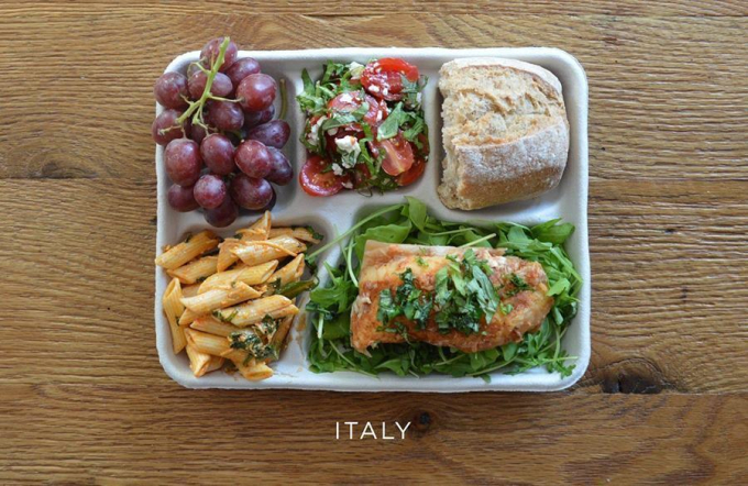 Soi suất ăn trưa của học sinh toàn thế giới, nhiều nơi miễn phí mà chất lượng vẫn &quot;đỉnh chóp&quot; - Ảnh 3.