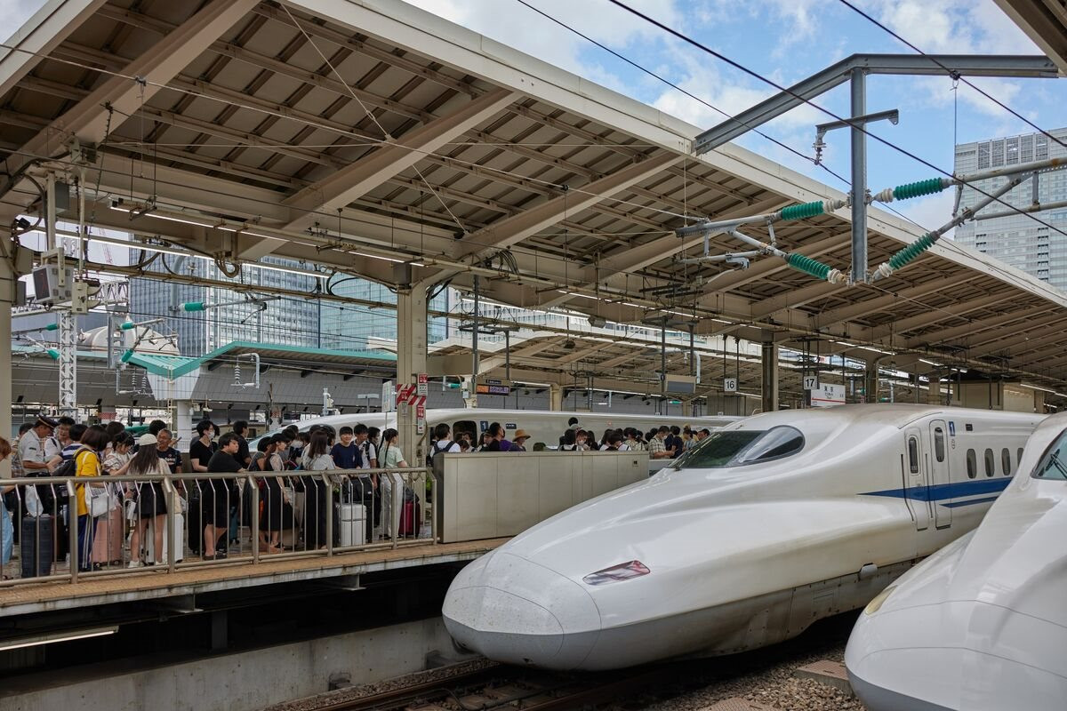 Nhật Bản tăng gấp đôi giá vé tàu cao tốc cho khách nước ngoài nhưng nhìn vào con số này, nhiều người sẽ “vui vẻ” rút hầu bao - Ảnh 1.