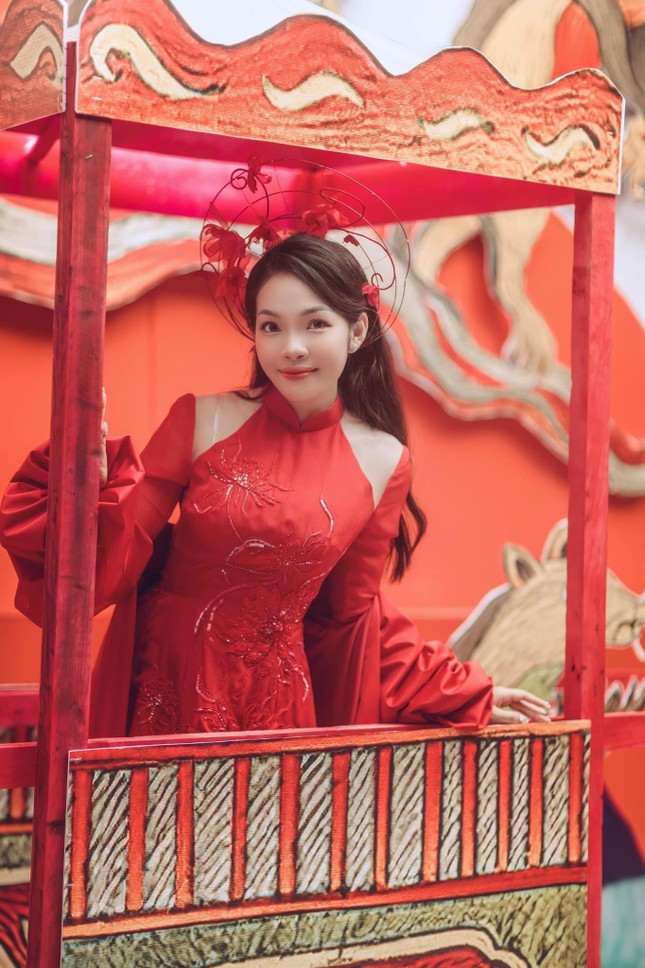 Đám hỏi 1,6 tỷ đồng của cô dâu Bắc Giang tái hiện phố cổ Hà Nội và văn hóa Kinh Bắc - Ảnh 3.