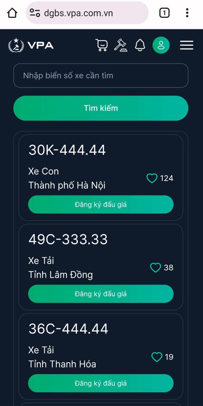 Có 120 người tham gia đấu giá biển số ô tô 30K- 444.44 - Ảnh 1.