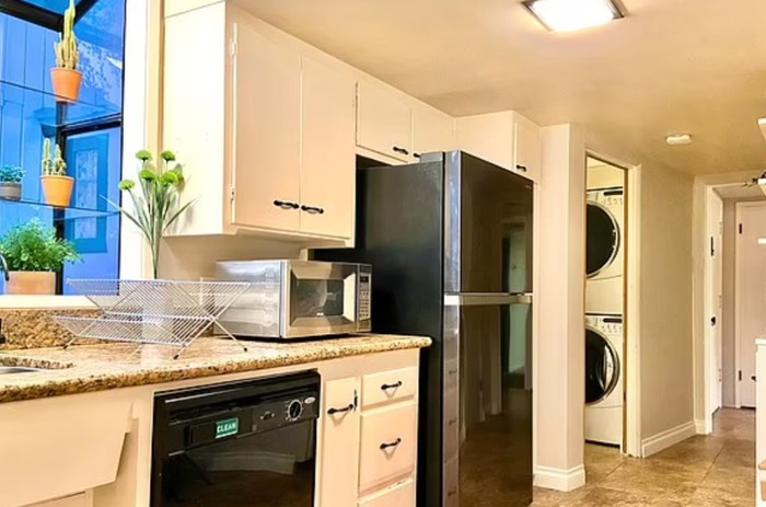 Sự thật sau những nhà quan tài siêu bé cho thuê giá cắt cổ 22 triệu VNĐ/tháng - Ảnh 5. Sự thật sau những nhà quan tài siêu bé cho thuê giá cắt cổ 22 triệu VNĐ/tháng - Ảnh 5.