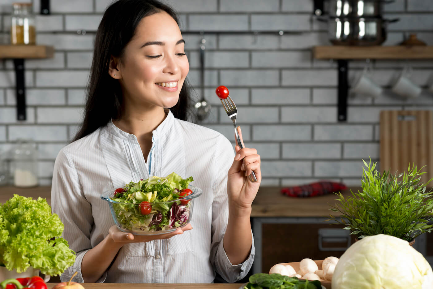 1 loại lá là “thuốc chữa bệnh” tự nhiên: Chợ Việt bán với giá rẻ, ở Nhật bán hơn 100 nghìn đồng/100g - Ảnh 2.