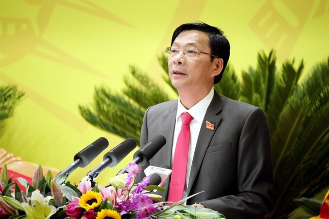 Cảnh cáo Ban Thường vụ Tỉnh uỷ Quảng Ninh, cách tất cả các chức vụ trong Đảng đối với 7 người - Ảnh 1.
