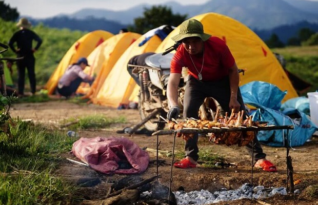 Cung đường leo núi mới đây chính thức đưa vào khai thác du lịch, mang vẻ đẹp gai góc, từng xuất hiện trên phim điện ảnh - Ảnh 10.