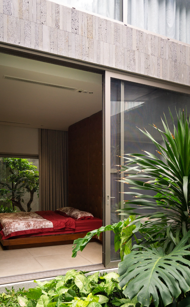 Phong cách nhiệt đới Á Đông kết hợp kiến trúc hiện đại trong căn biệt thự ven sông - Ảnh 6.