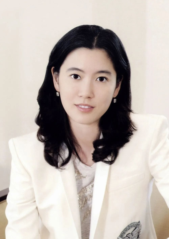 Cuộc đời “không tưởng” của vợ cũ Chủ tịch Samsung: Cưới người giàu nhất Hàn Quốc vẫn không hạnh phúc, tự đấu tranh vì cái kết viên mãn