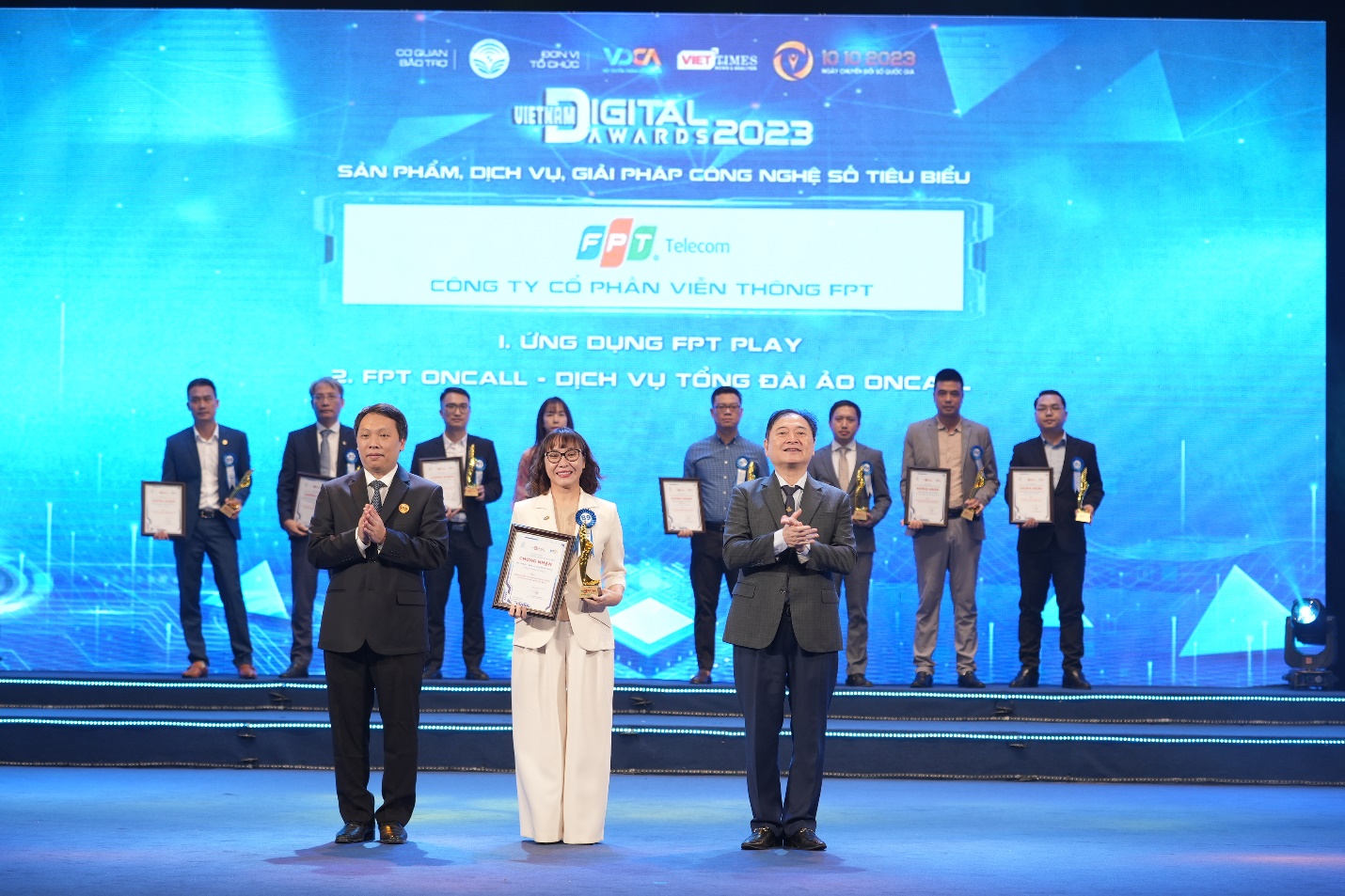 FPT đạt 6 giải thưởng chuyển đổi số Việt Nam - Ảnh 3.
