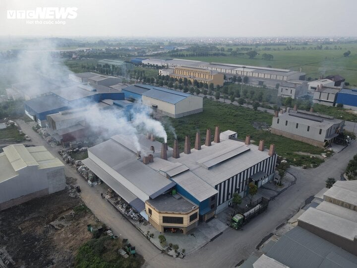 Cận cảnh ô nhiễm tại cụm công nghiệp '3 không' ở Bắc Ninh - Ảnh 4.