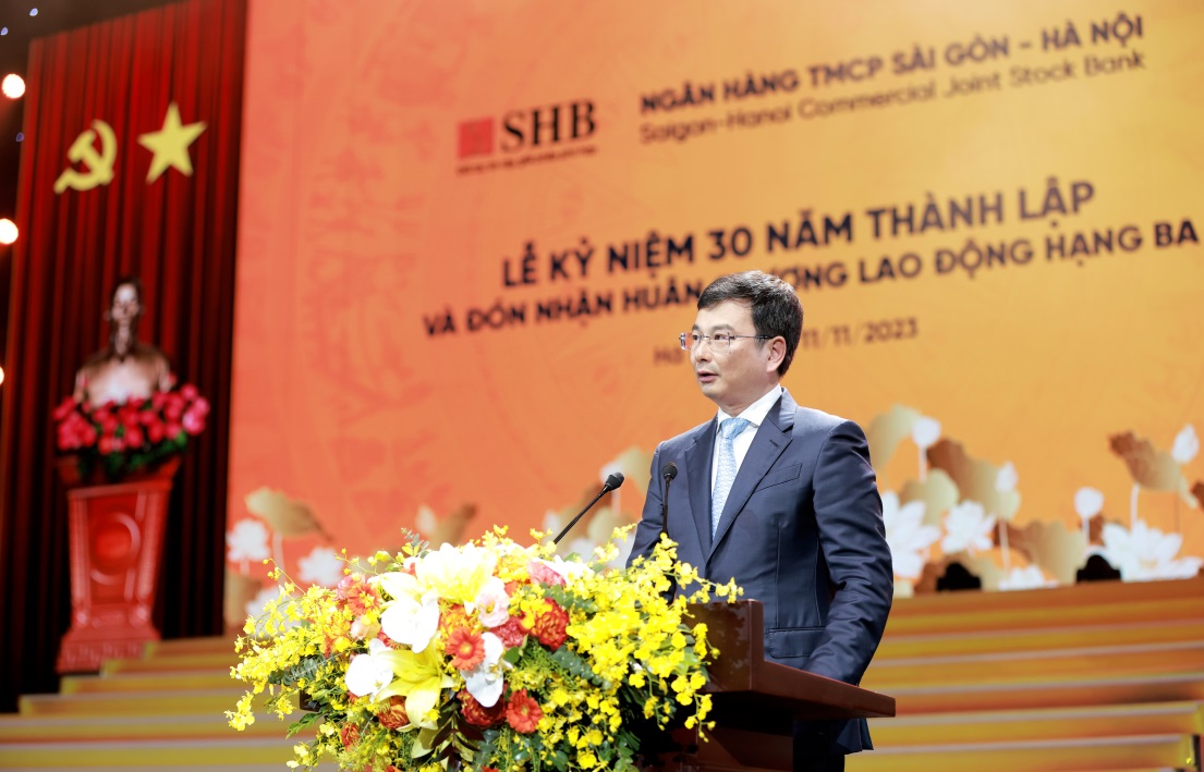 SHB nhận Huân chương Lao động hạng Ba nhân kỷ niệm 30 năm thành lập - Ảnh 1.