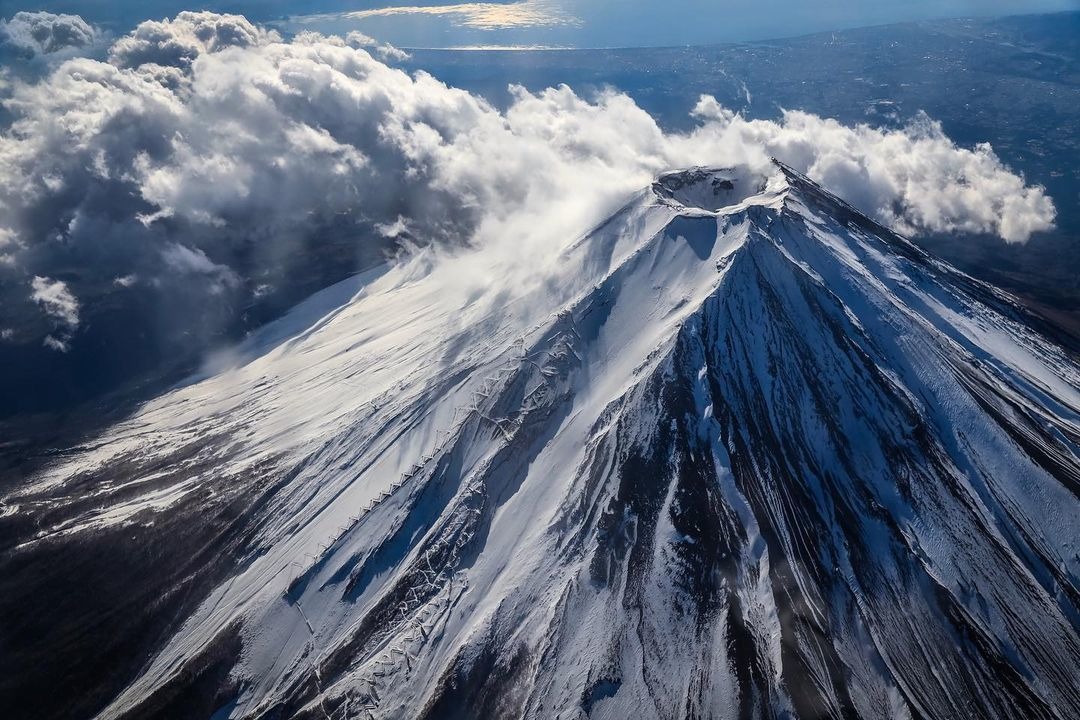Từng phát ngán mỗi khi thấy núi Phú Sĩ, chàng thanh niên khiến cả thế giới ngỡ ngàng với những bức ảnh đẹp mê đắm về ngọn núi già của quê hương - Ảnh 15.