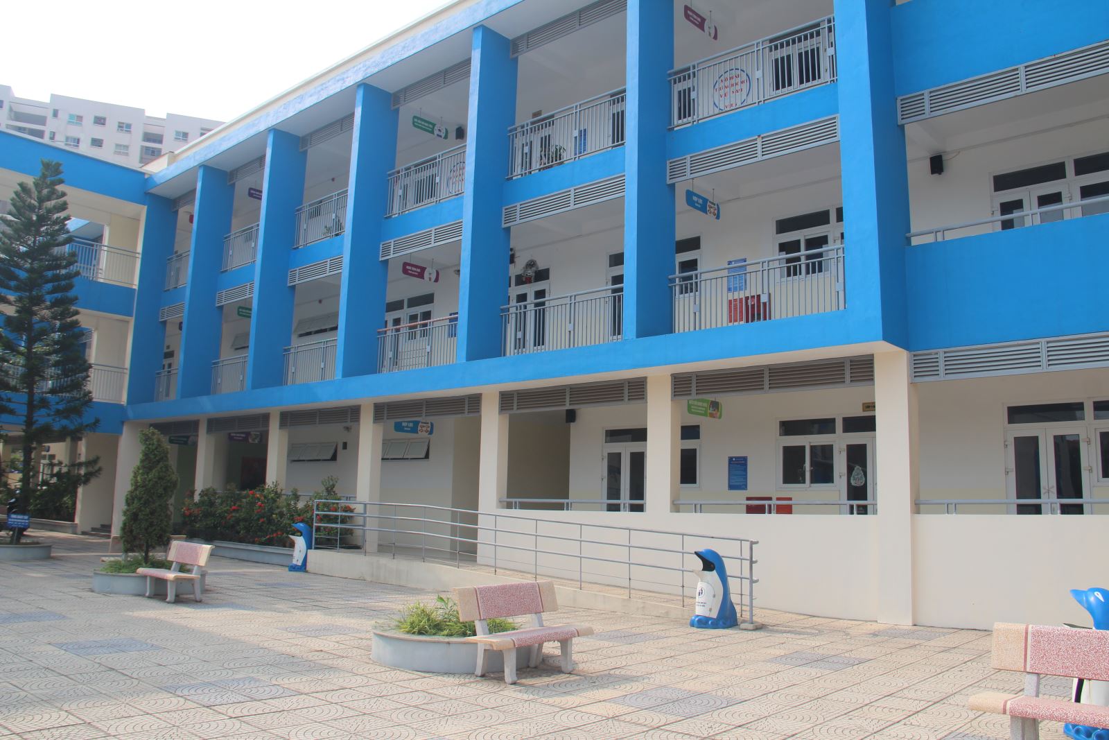 Không phải quận Cầu Giấy hay quận Thanh Xuân, đây mới là quận có nhiều trường CÔNG LẬP CHẤT LƯỢNG CAO nhất Hà Nội- Ảnh 8.
