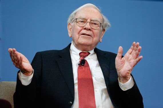 Giàu thứ 5 thế giới, thừa điều kiện đi xế xịn nhưng tỷ phú Warren Buffett vẫn đi xe &quot;cà tàng&quot; vì một lý do - Ảnh 1.