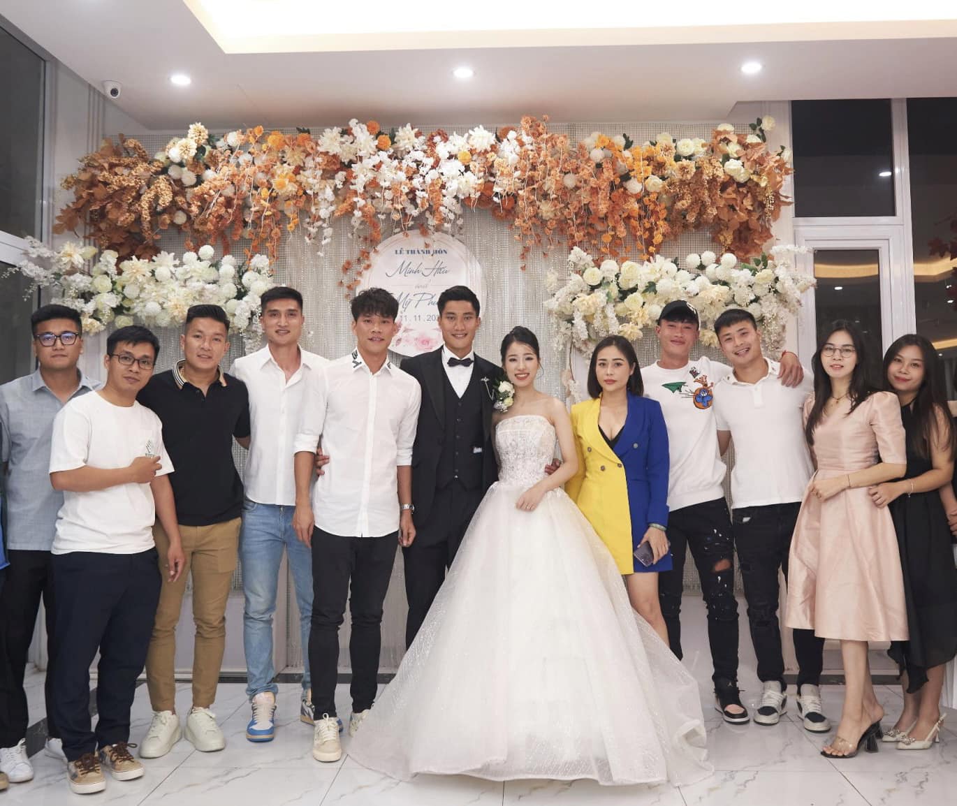 Cựu thủ môn U20 Việt Nam lấy vợ giáo viên, đám cưới không linh đình như Đoàn Văn Hậu nhưng trọn vẹn hạnh phúc- Ảnh 2.