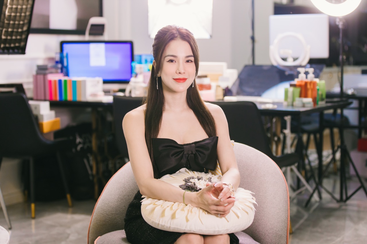 Diệp Lâm Anh 
