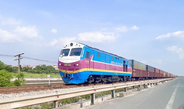 Động thái mới 2 tuyến đường sắt 17 tỷ USD kết nối cảng biển ở Việt Nam: Sẽ khởi công sớm? - Ảnh 1.