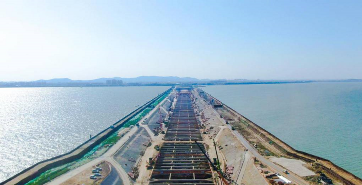 Cao tốc dưới nước dài nhất Trung Quốc: Hơn 33.000 tỷ đồng, tốn 330.000 tấn thép - Ảnh 3.