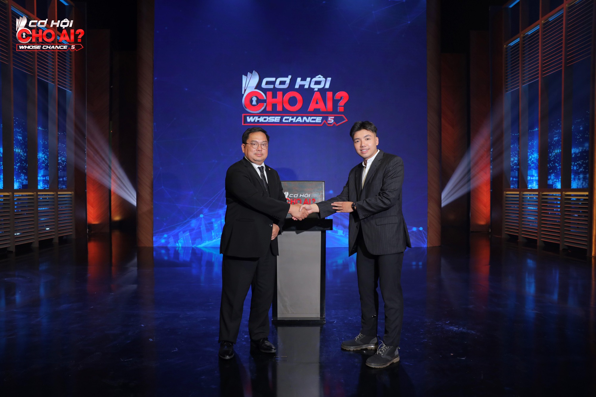 Ứng viên mới năm 3 đại học nhưng được sếp Hoàng Nam Tiến “khen” như kỹ sư 10 năm kinh nghiệm, từ chối 4 “big deal” để đầu quân cho ông lớn này - Ảnh 3.