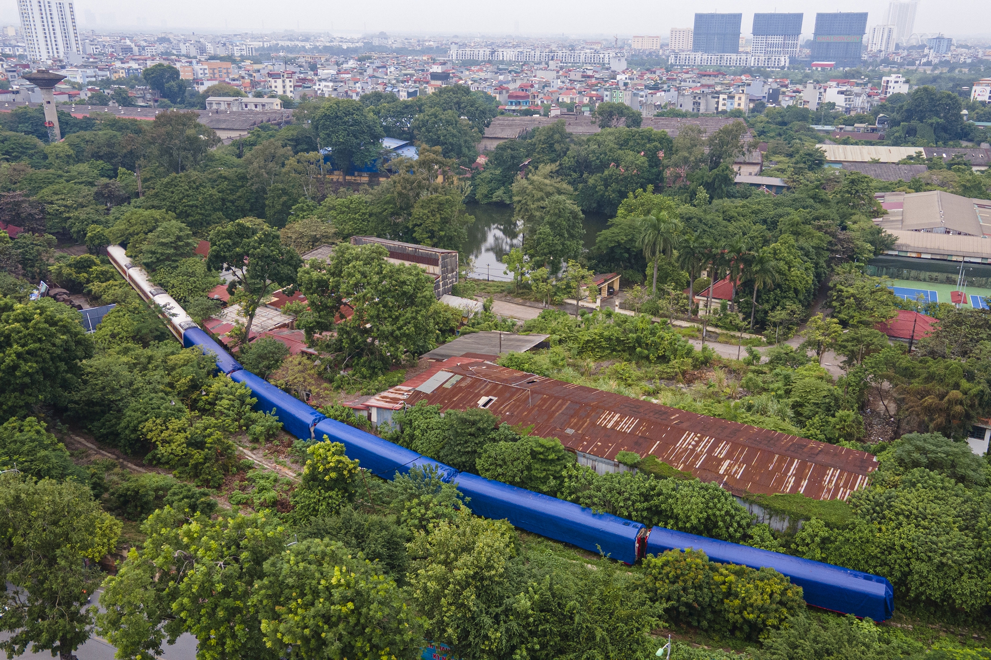 Soi điểm khác biệt 2 đoàn tàu '5 sao' của đường sắt Việt Nam và Tập đoàn Trung Quốc tại Hà Nội - Ảnh 16.