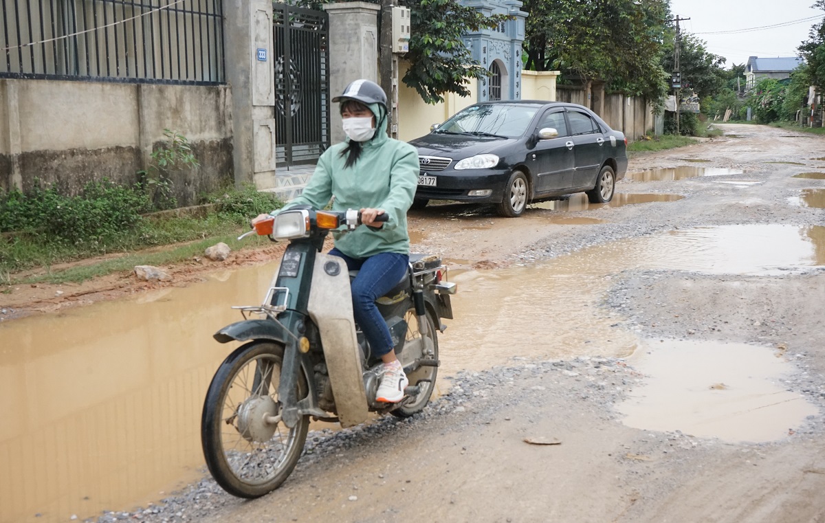 Đường nát bươm, nhà nứt toác sau thi công cao tốc Bắc - Nam - Ảnh 10.