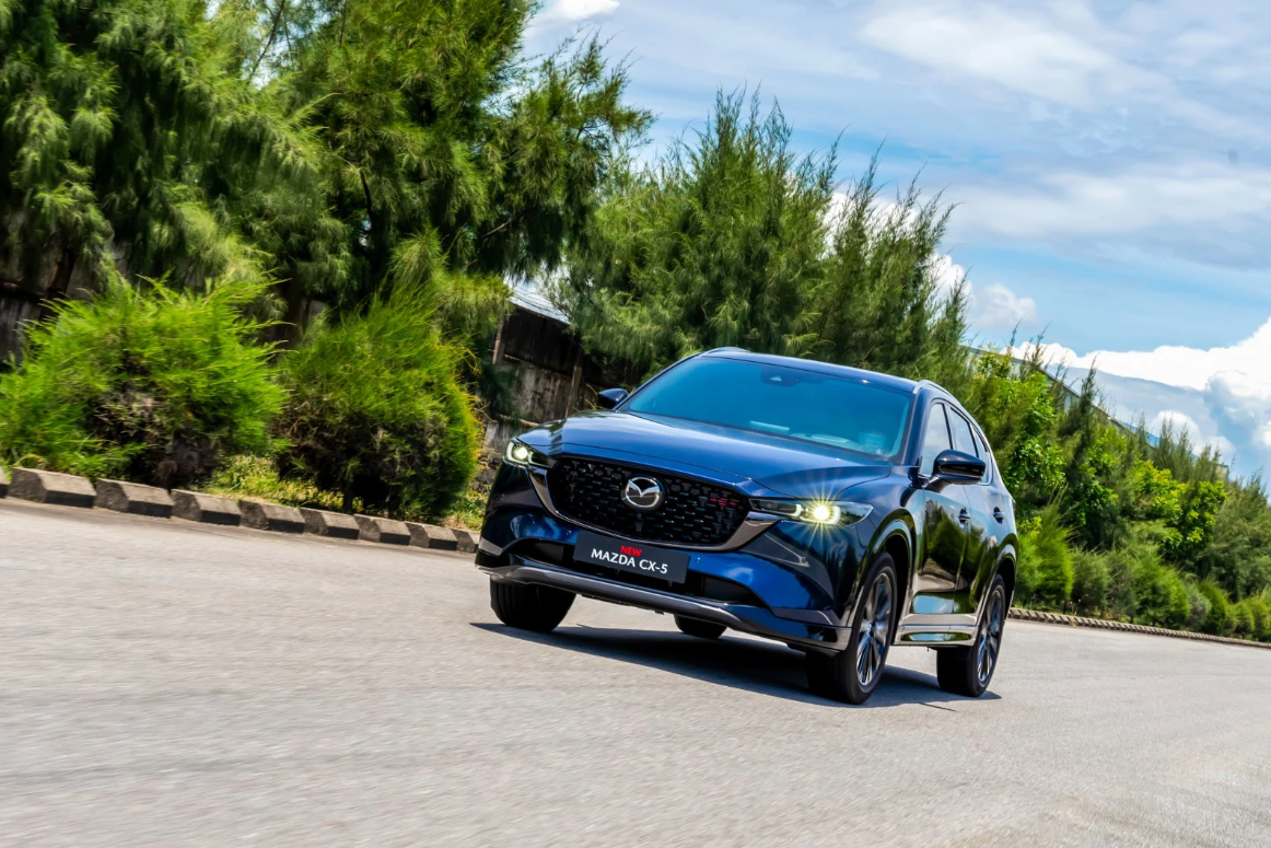‘Vua doanh số' Mazda CX-5 âm thầm tăng giá bán nhưng đối thủ vẫn sẽ ‘chỉ có thở thôi’ - Ảnh 2.