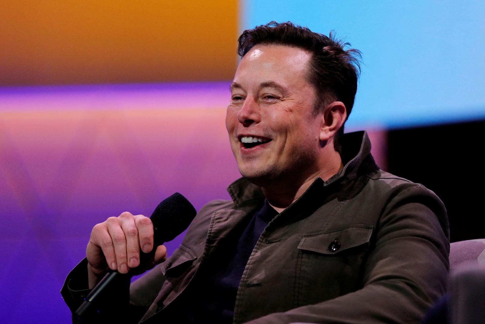 6 thứ “khác thường” mà tỷ phú Elon Musk không tiếc tiền chi - Ảnh 1.
