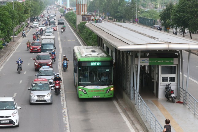 Có 'khai tử' tuyến buýt BRT ở Hà Nội? - Ảnh 2.