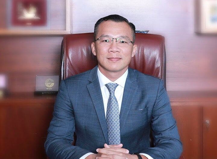 Vụ Vạn Thịnh Phát: Vừa ngồi 'ghế nóng' 1 tháng, cựu sếp SCB vội xin từ chức - Ảnh 1.