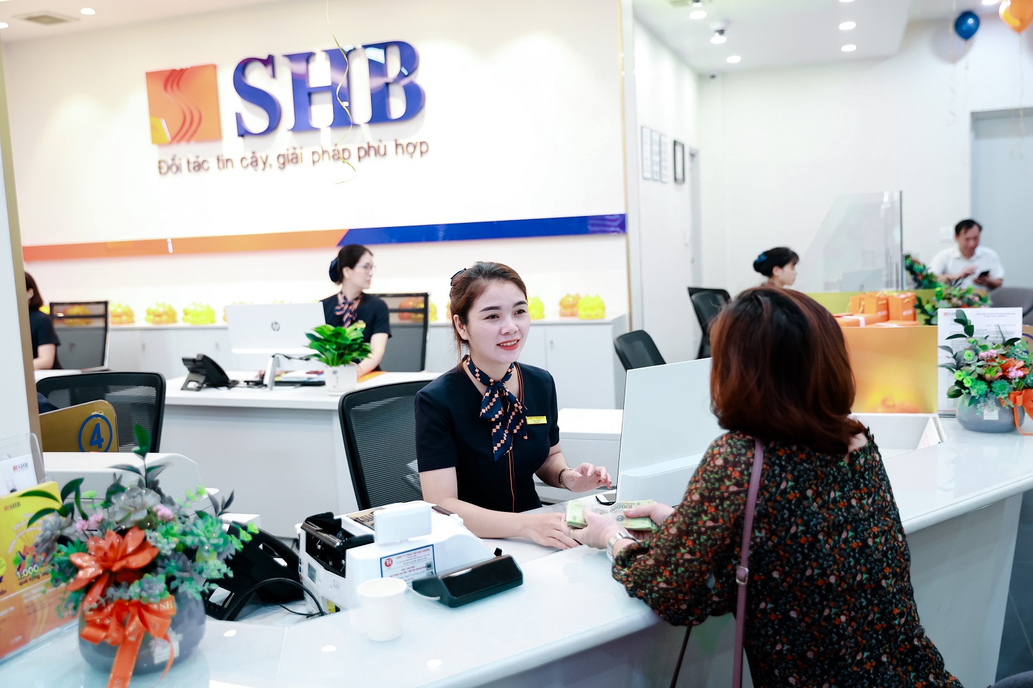 SHB khai trương chi nhánh Quảng Trị, mở rộng mạng lưới vùng Bắc Trung Bộ - Ảnh 3.