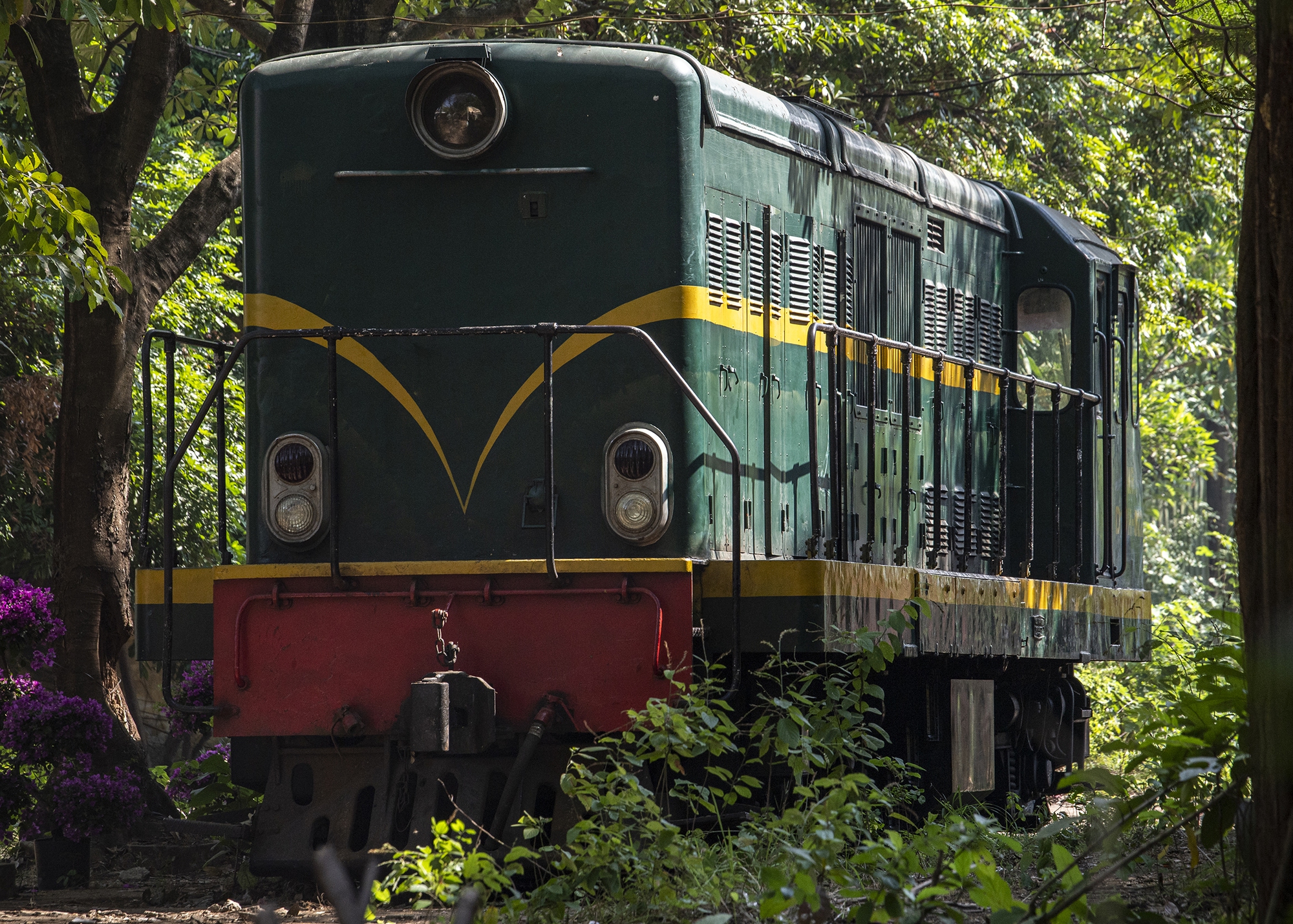 Soi những khối sắt di động từng làm nên lịch sử huy hoàng của đường sắt Việt Nam - Ảnh 6.
