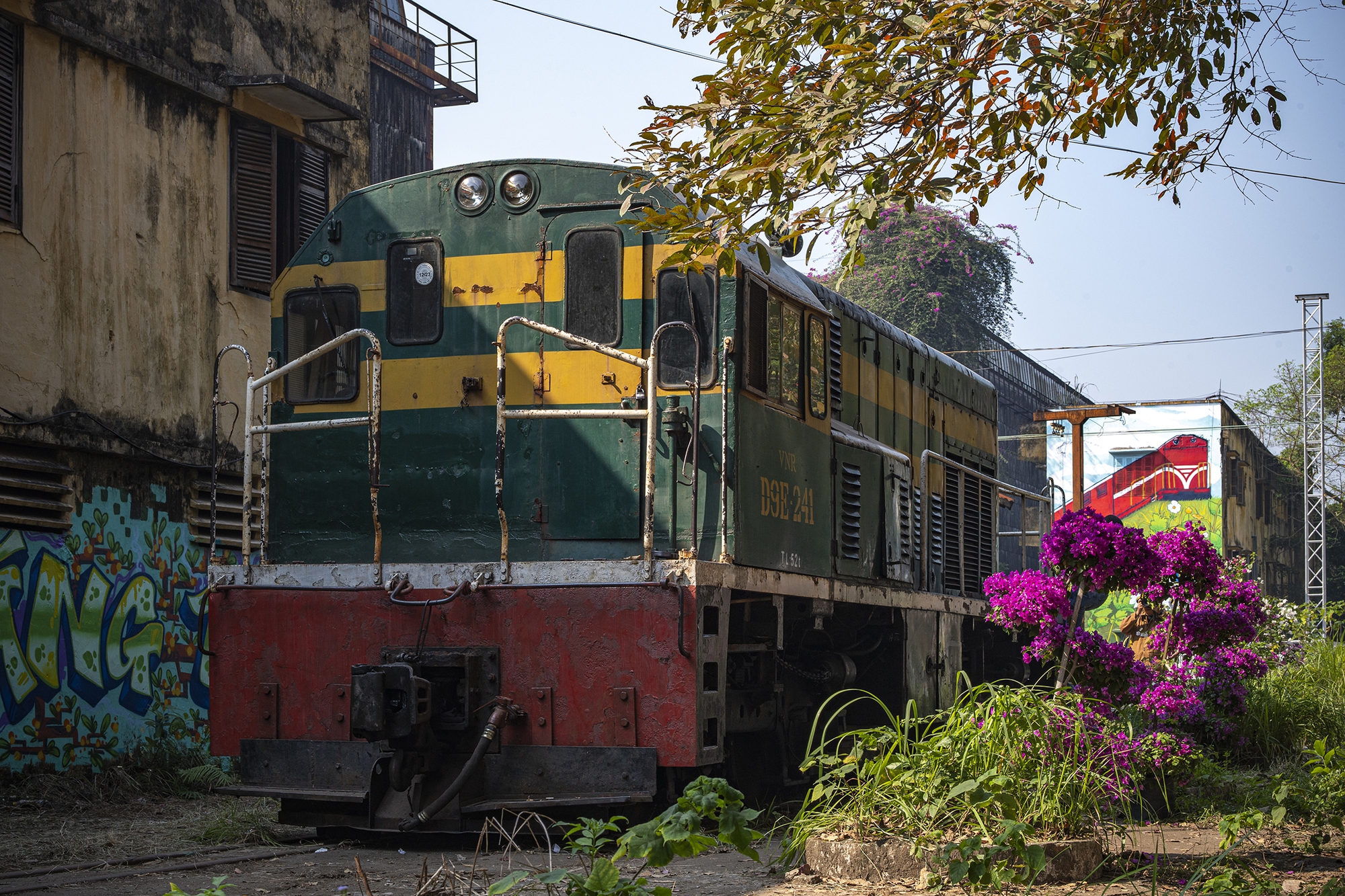 Soi những khối sắt di động từng làm nên lịch sử huy hoàng của đường sắt Việt Nam - Ảnh 4.
