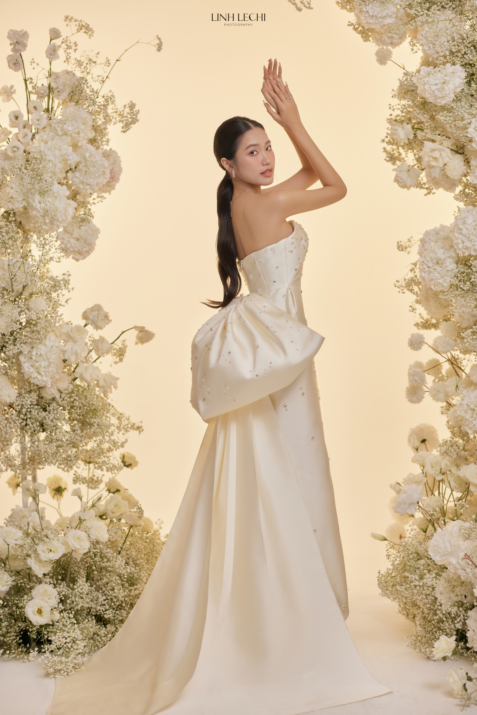 Váy cưới đẹp của sao Trung và Hàn năm 2014 (0933.528 098) thuộc Đám cưới  nổi tiếng của cưới hỏi trọn gói dịch vụ 365, công ty trang trí nhà tiệc ngày