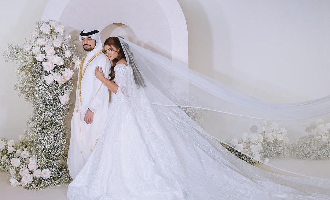 Đám cưới xa hoa của tỷ phú công nghệ và Công chúa Dubai: Váy đính kim cương, bánh cưới 7 tầng!- Ảnh 3.
